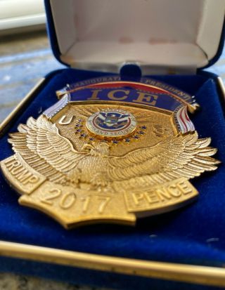 President Trump,  Vp Pence 2017 Inaugural Commemorative Badge Set