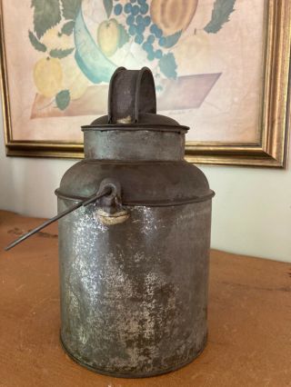 ANTIQUE VTG METAL TIN MILK CAN PAIL CONTAINER WITH LID AND HANDLE 9.  5 