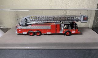 Fire Replica’s Chicago Fire Department Tower Ladder 39 3