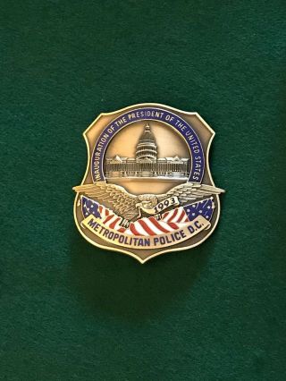Mpdc Metropolitan Police Washington,  Dc 1993 Inaugural Obsolete Police Badge
