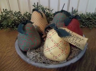 Early Christmas Offering - Gathering Of Primitive Handmade Christmas/holiday Pears