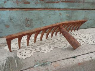 vintage antique iron rake head 14 prongs primitive garden decor wine rack 2