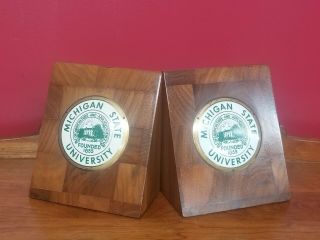 VINTAGE 1950 ' s MICHIGAN STATE UNIVERSITY WOOD BOOKENDS w/ Enamelled Seal 2