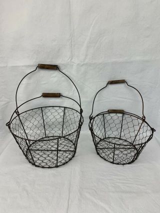 2 Vintage Chicken Wire Basket With Wodden Handles