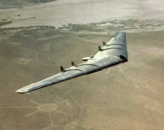 Northrop YB - 49 Metal Flown B - 2 Bomber Lucite Paperweight Award Presentation USAF 2
