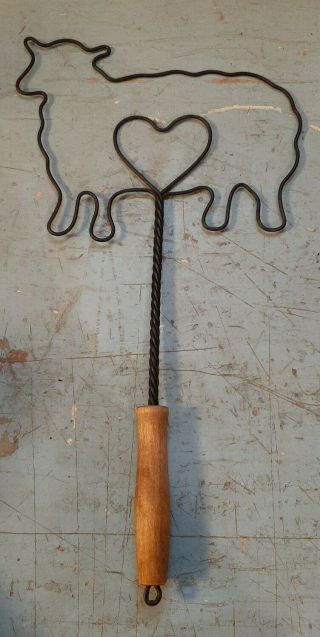 Vintage Wire Sheep Rug Beater Pillow Fluffer W/wooden Handle 19” Long Decorative