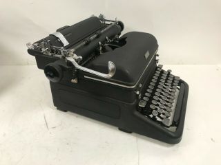 Vintage Royal Touch Control Manuel Typewriter Usa W/ Cover