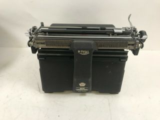 Vintage Royal Touch Control Manuel Typewriter USA w/ Cover 2