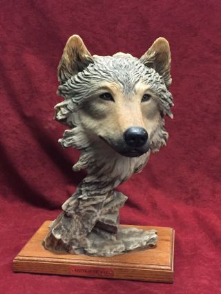 " Keeper Of The Wild " Wolf Sculpture By Stephen Herrero Le 1399/2500