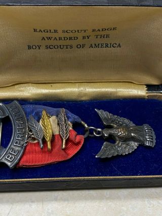 1930 ' s Boy Scout Eagle Medal W/3 Palms in Coffin Style Box 2