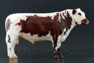 Breyer Hamish Angus Bull - Glossy Moiled Cow Breyerfest 2020 Special Run 711370