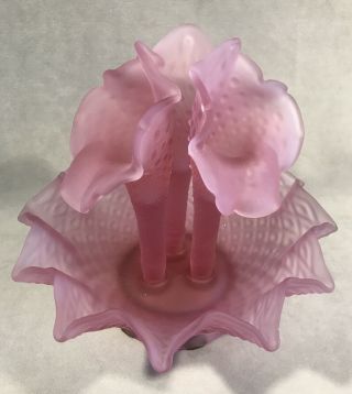 PV05308 Vintage Fenton Magnolia Rose Satin DIAMOND LACE 3 - Horn Epergne 2