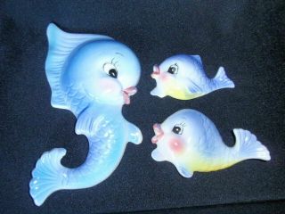 Vintage Set Of Three Glass Wall Plaques,  Mother Fish And Two Baby Fish