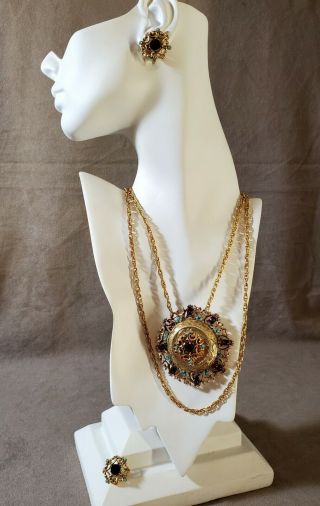 Vintage Florenza Locket Pendant Gold Tone Necklace Earring Clips Set