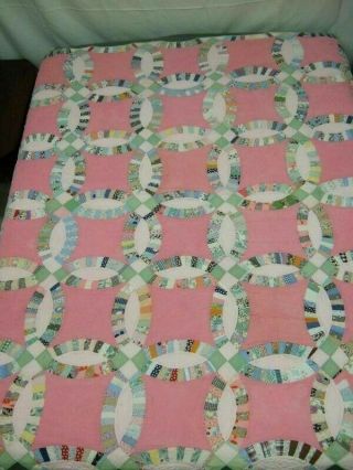 Handmade Vintage Double Wedding Ring Pattern Quilt 2