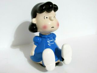 Snoopy Peanuts Charlie Brown Schmid Vintage Ceramic Music Box Figurine Lucy 1984