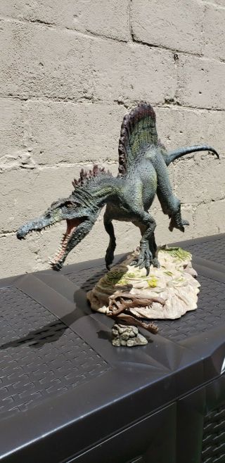 Sideshow Collectibles Dinosauria Spinosaurus Maquette Exclusive 3