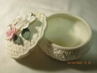 Vintage Round Ceramic Trinket/ring Box With White & Pink Flowers & Green Leaves