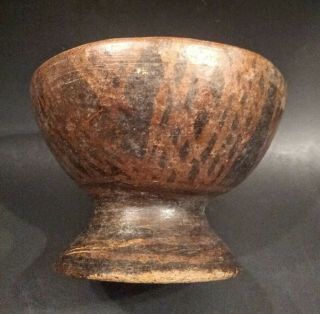 Pre Columbian Narino Pedestal Bowl - Colombia - Circa 800 To 1200 Ad
