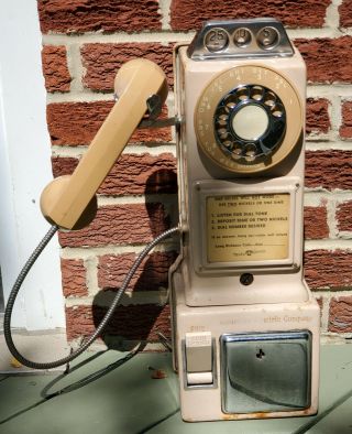 Vintage Automatic Electric Company 3 Slot Coin Rotary Payphone Telephone Beige