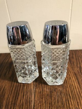 Vintage Anchor Hocking Wexford Clear Glass Salt And Pepper Shakers Plastic Lids