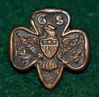 Girl Scout Membership Pin 1917 - 1924 - Type 2b - 3 Stars