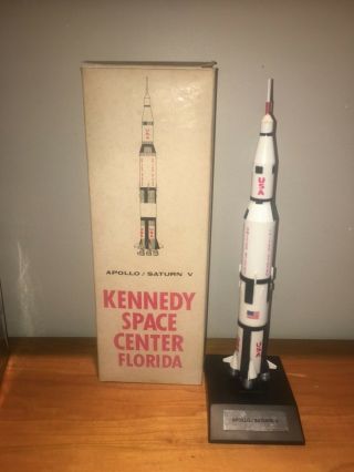Vintage 60‘s Apollo / Saturn V Five Space Rocket Model Box Made In Usa