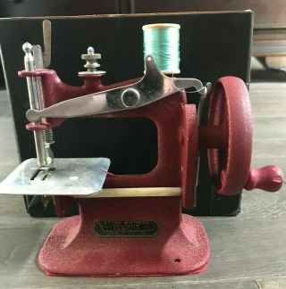 Vintage Childs Sewing Machine Stitch Mistress In Orig Box W/instructions