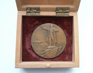 Soviet Bronze Table Medal Hero City Leningrad In Large Wood Case 1965