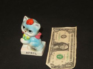 April NORCREST Birthday Cat of the Month A - 575 RARE Vintage (Z112) 2