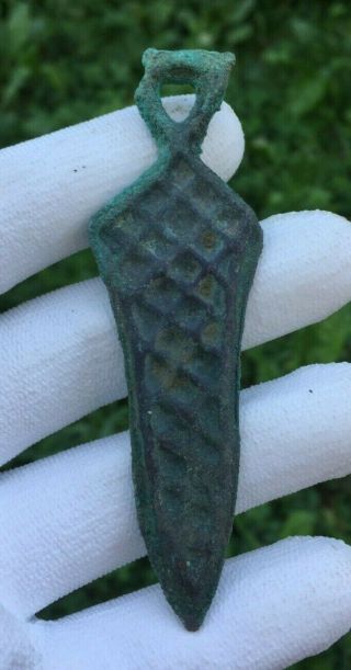 Koban Culture European Bronze To Iron Age Bronze Dagger Amulet - 800/600 Bc