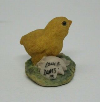 Schmid 1979 Lowell Davis " A Chick " Signed Hand Crafted & Hand Painted Sculpture