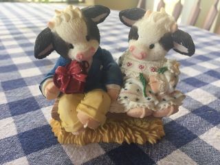 Rare And Hard To Find Mary Moo Moos Be Mine For - Heifer ©1998 Enesco Corporatoin