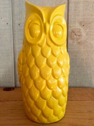 Takahashi 9 " Vintage Mid Century Owl Ceramic Figurine Monochromatic Yellow Rare