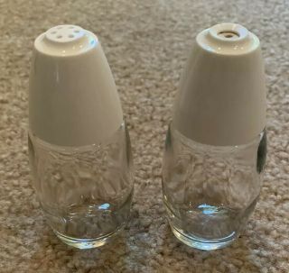 Vintage Gemco Clear Glass Salt & Pepper Shakers White Lids Moisture Dry One