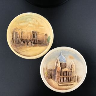 Vintage Chalk Ware Hand - Painted Plaques St Pauls Cathedral & Buckingham Pal 460