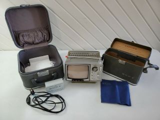 Vintage Sony Micro Television Sony 5 - 303w W/ Tv Case And Battery Case.  Japan