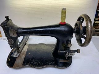 Antique Vintage Singer Cast Iron Sewing Machine Head Only