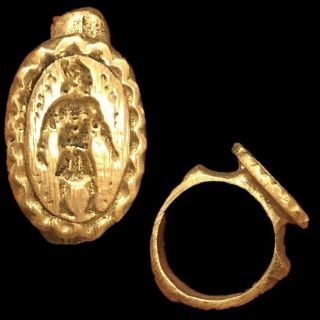 Bronze Near Eastern Ring With Figure (2)