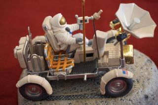 Hallmark Ornament - Lunar Rover Vehicle Journeys Into Space - 1999 3