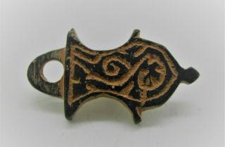 Detector Finds Ancient Viking Bronze Amulet With Dragon Motifs Wearable