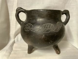 Pre Columbian Peruvian Chimu Blackware Pottery Three Footed Bowl