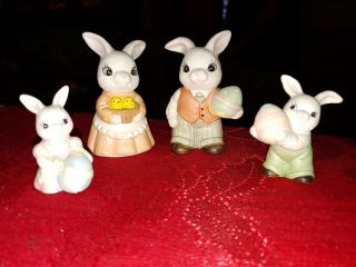 Vintage Homco Set Of 4 Easter Bunny Family Figurines 1484 Retired Rabbits Euc