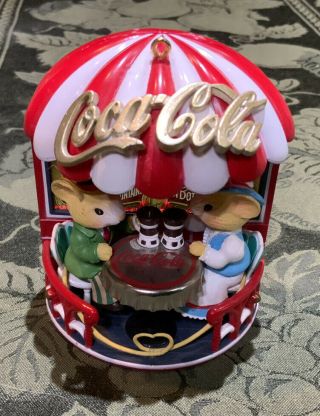 2001 Hallmark Coca - Cola Mouse Cafe Christmas Ornament Light Clip