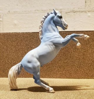 Breyer Mini Wedgewood Fighting Stallion