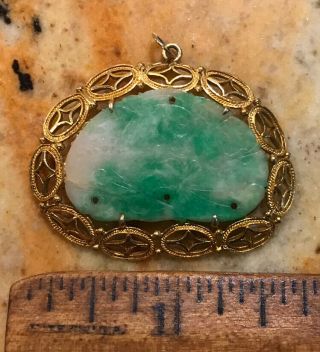 Vintage 14k Gold & Carved White/green Jade Pendant