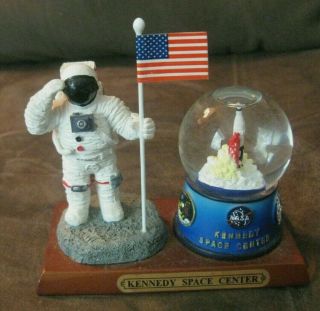 Kennedy Space Center Snow Globe Astronaut,  Flag And Ship