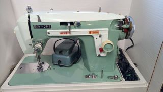 Vintage Green Home Sewing Machine Model 532 J - A30 Japan Green Serial 63632