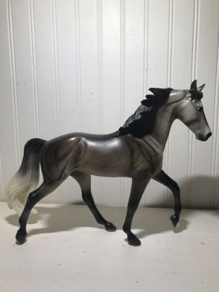 Breyer No.  595 Bluegrass Bandit Tennessee Walking Horse Dapple Gray