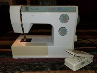 Vintage Bernina Bernette 720 Sewing Machine Fully